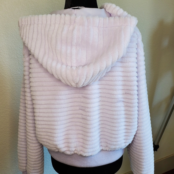 Forever 21 White Jacket - Picture 3 of 9